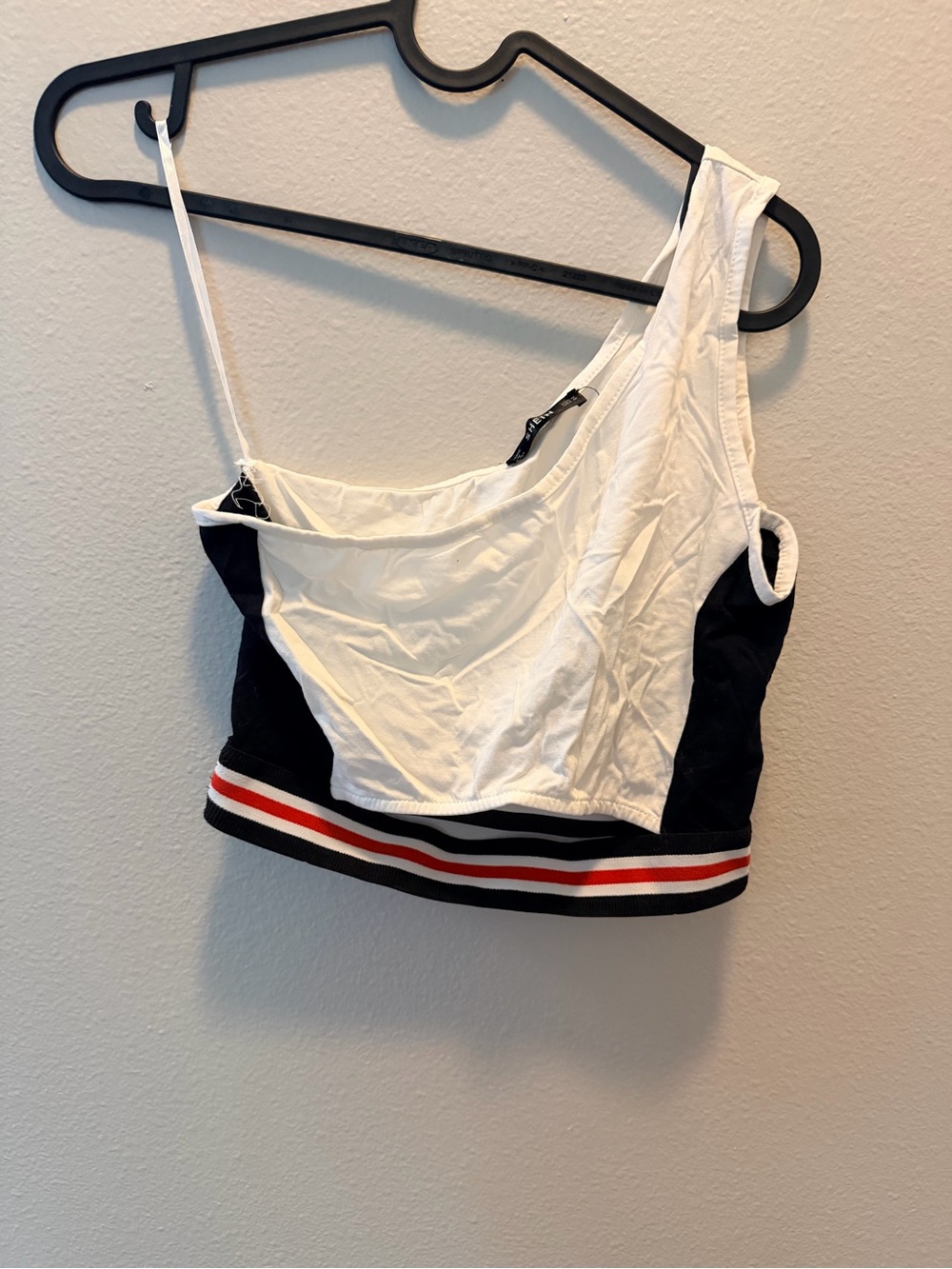 SHEIN White & Black Colorblock Crop Sports Bra with Red Stripe Trim